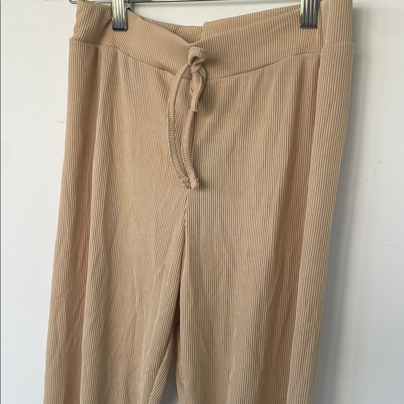 PrettyLittleThing Ribbed Tan Legging Pants with Elastic Waistband Size 6 - Picture 9 of 17